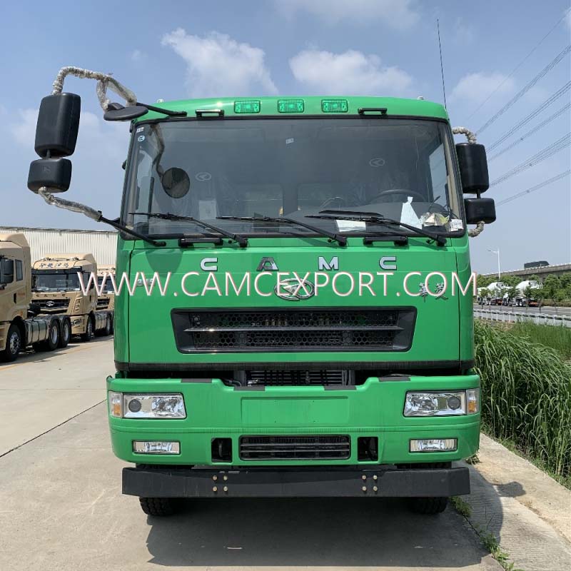8X4 Dump Truck شاحنة قلابة 8 × 4