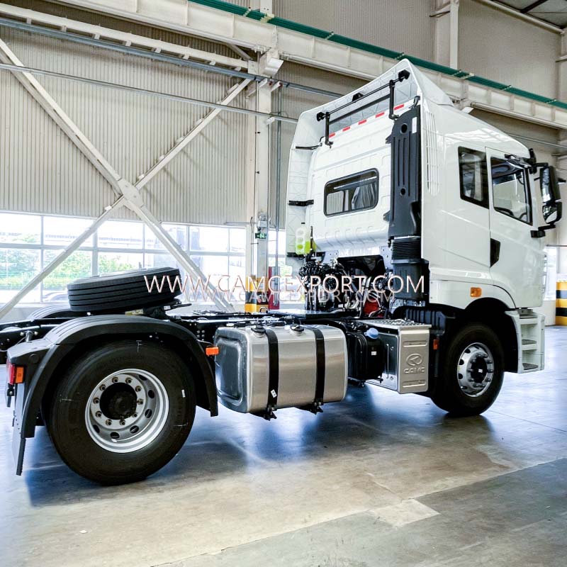 CAMC H7 4*2 diesel tractor truck1 شاحنة جرار ديزل CAMC H7 4*21