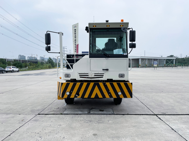 إصدار مبادلة البطارية CAMC Dock Terminal Tractor 2023 إصدار احترافي بيع جيد
